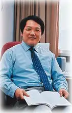 0e39b5935aa063abf3bf35f603b06e5.png 于润教授，南京大学商学院金融学系主任